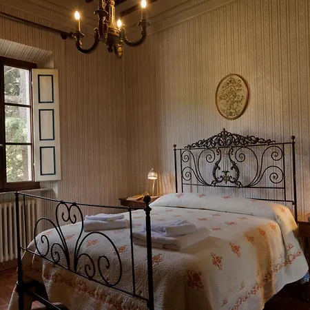 Timeless Elegance * Poggibonsi